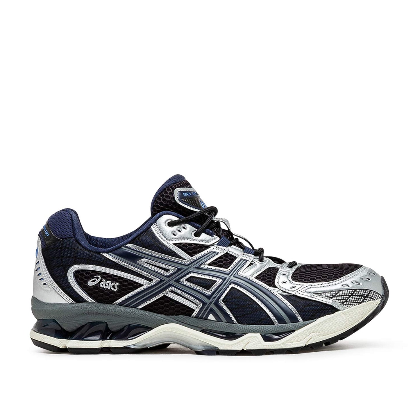 Gel-Nimbus 10.1 Running Shoes (Black / Silver)